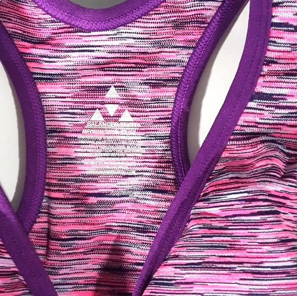 Performance zip front bra - Picture 3 of 7